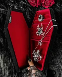 Velvet Casket Schmuck Box KILLSTAR 6 Velvet Casket Schmuck Box KILLSTAR -Classic Horror Speichern killstar velvet casket jewellery box killstar schmuckdose killstar accessoire gothic schmuckaufbewahrung gothic accessoires 54488 1